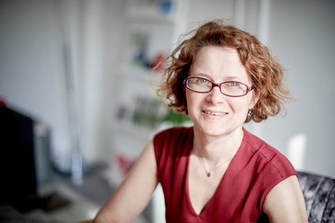 Identität – …ist ein flüssiges Konzept – Folge 24 Portrait Louise Identität